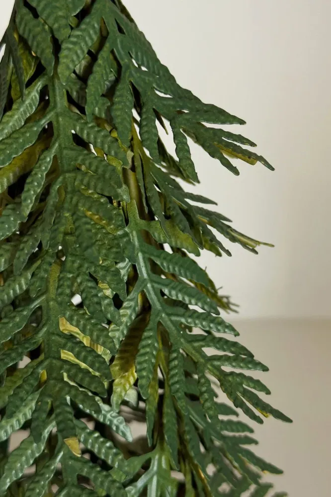 Árbol Decorativo De Metálico Verde Con Textura De Hojas