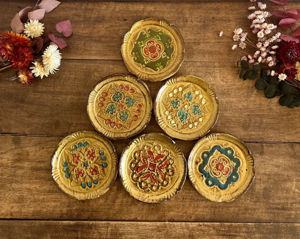 Sous-verres florentins dorés colorés en bois de 1.8m de Altura
