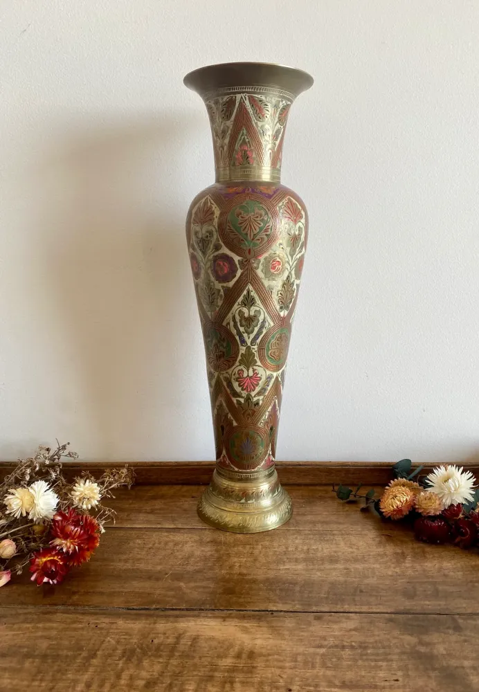 Vase en laiton motifs floraux peints style oriental | Material Reciclado |